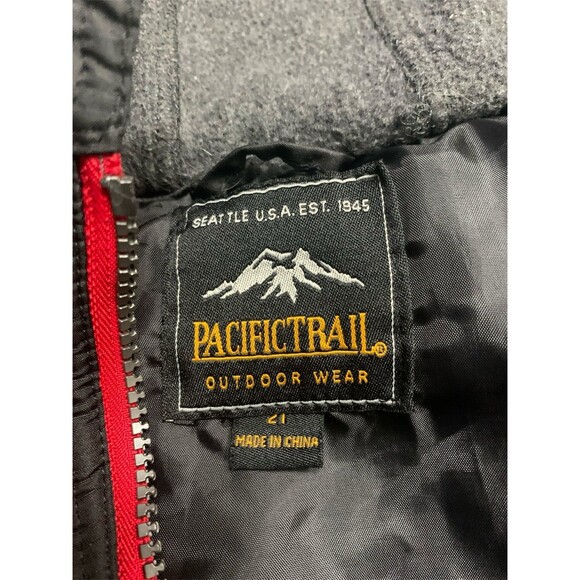 Black Pacific Trail Jacket for kids size 2T - Picture 3 of 3